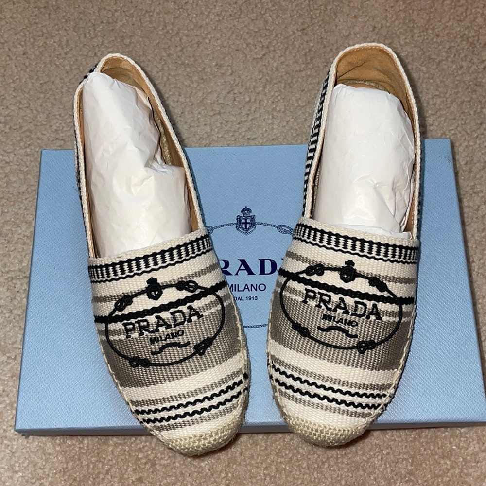 Lightly worn Prada espadrilles. Size 38.